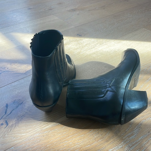 Golden Goose Sunset Western Boots in Embroidered Black Leather - Picture 5 of 10